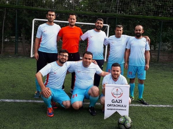 Gazi Ortaokulu Ailesi Futbol Turnuvasında